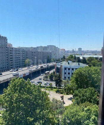 3 otaqlı Köhnə tikili, Gənclik m., Bakı