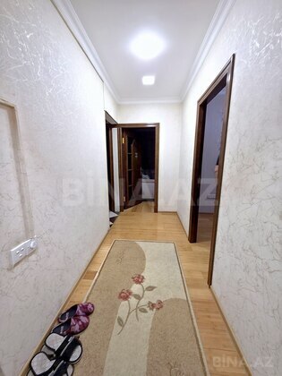 4 otaqlı Köhnə tikili, Bakıxanov q., Bakı