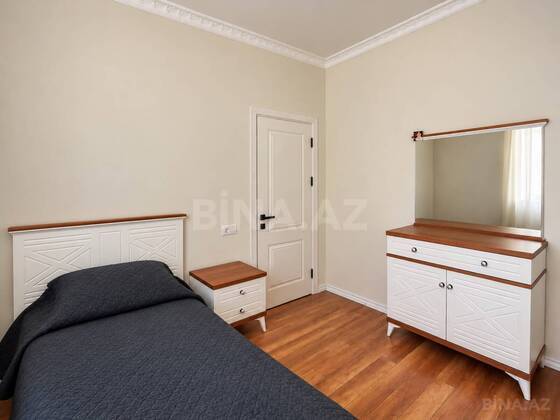 4 otaqlı Həyət evi/Bağ evi, Badamdar q., Bakı
