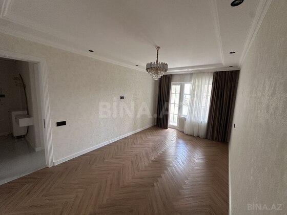 3 otaqlı Köhnə tikili, Azadlıq Prospekti m., Bakı