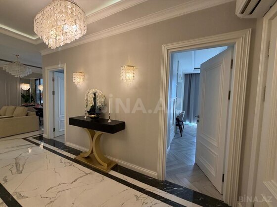 3 otaqlı Yeni tikili, 8 Noyabr m., Bakı