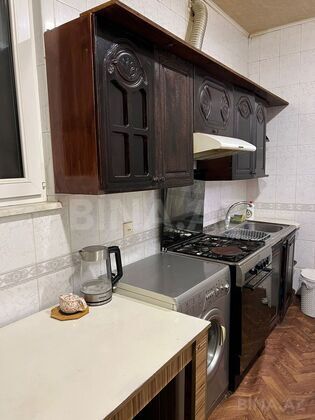 3 otaqlı Köhnə tikili, 28 May m., Bakı