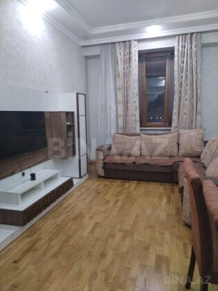 2 otaqlı Köhnə tikili, Qara Qarayev m., Bakı