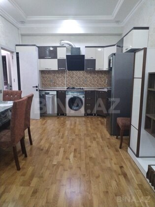2 otaqlı Köhnə tikili, Qara Qarayev m., Bakı