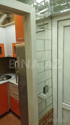 2 otaqlı Köhnə tikili, Memar Əcəmi m., Bakı