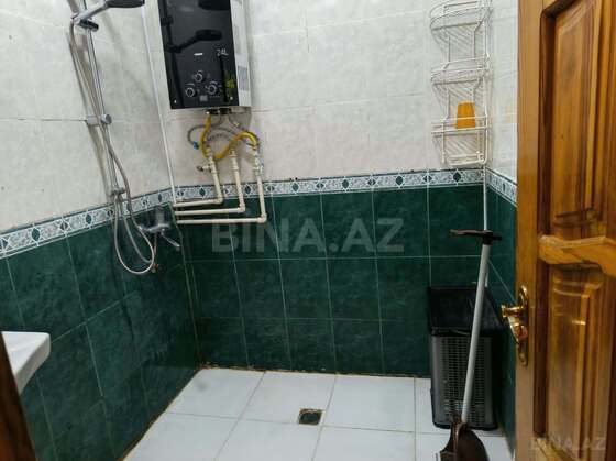 3 otaqlı Köhnə tikili, Memar Əcəmi m., Bakı