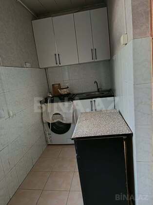 3 otaqlı Köhnə tikili, Memar Əcəmi m., Bakı