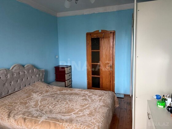 2 otaqlı Köhnə tikili, 8-ci mikrorayon q., Bakı