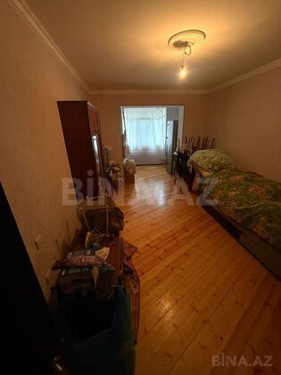 3 otaqlı Köhnə tikili, Həzi Aslanov m., Bakı