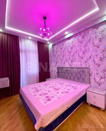 3 otaqlı Köhnə tikili, Memar Əcəmi m., Bakı