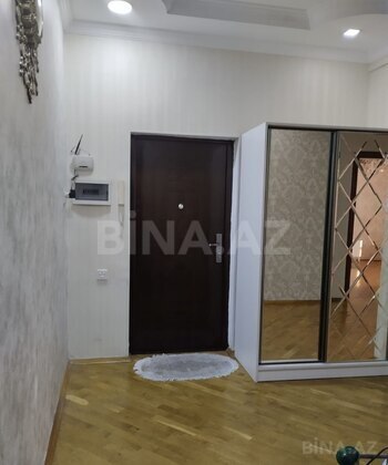 3 otaqlı Yeni tikili, Xırdalan