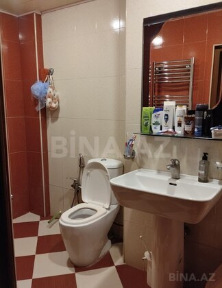 3 otaqlı Yeni tikili, Xırdalan