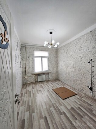 3 otaqlı Köhnə tikili, Qara Qarayev m., Bakı
