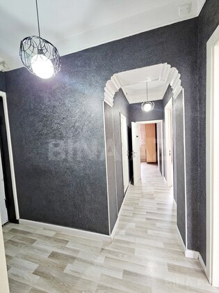 3 otaqlı Köhnə tikili, Qara Qarayev m., Bakı