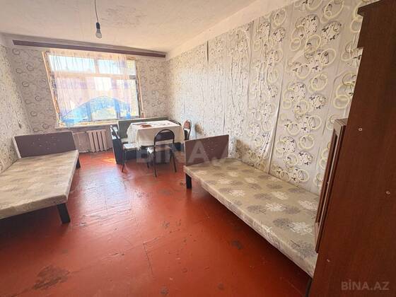 2 otaqlı Köhnə tikili, Qara Qarayev m., Bakı