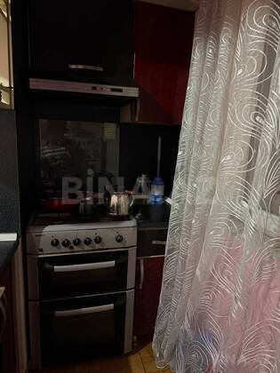 2 otaqlı Köhnə tikili, 8-ci mikrorayon q., Bakı