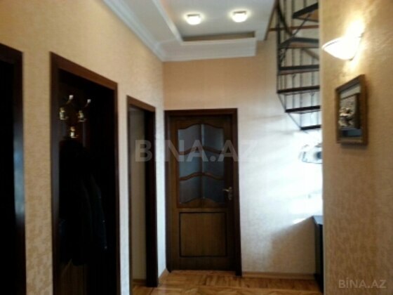 4 otaqlı Köhnə tikili, Nəsimi r., Bakı