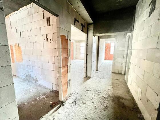 3 otaqlı Yeni tikili, Qara Qarayev m., Bakı