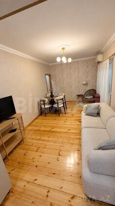 2 otaqlı Köhnə tikili, Azadlıq Prospekti m., Bakı
