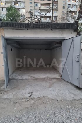 Qaraj İnşaatçılar m., Bakı