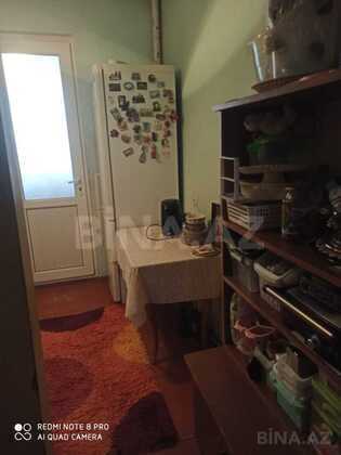 3 otaqlı Köhnə tikili, Həzi Aslanov m., Bakı