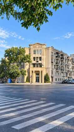 2 otaqlı Köhnə tikili, Elmlər Akademiyası m., Bakı