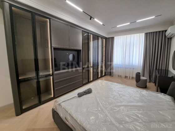 4 otaqlı Yeni tikili, Elmlər Akademiyası m., Bakı