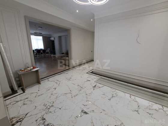 4 otaqlı Yeni tikili, Elmlər Akademiyası m., Bakı