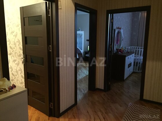 3 otaqlı Yeni tikili, Xırdalan