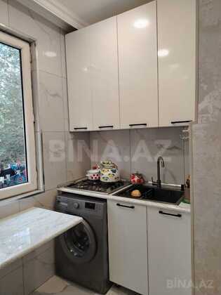 3 otaqlı Köhnə tikili, 20 Yanvar m., Bakı