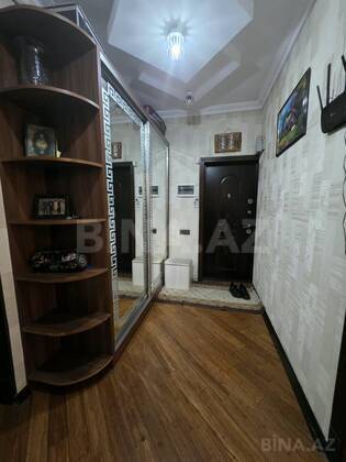 3 otaqlı Köhnə tikili, Xalqlar Dostluğu m., Bakı