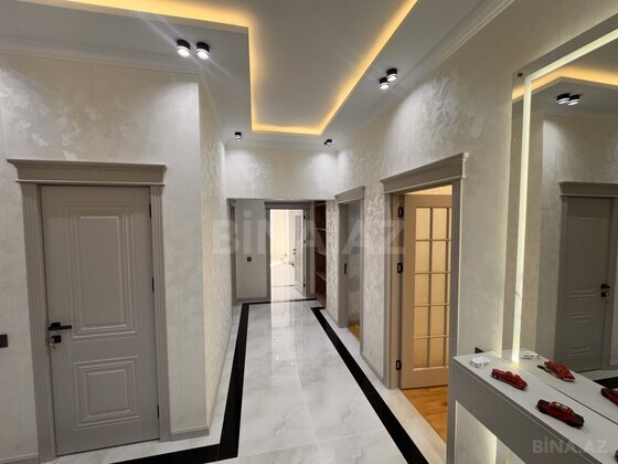 3 otaqlı Yeni tikili, Qara Qarayev m., Bakı