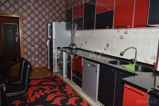4 otaqlı Yeni tikili, İnşaatçılar m., Bakı