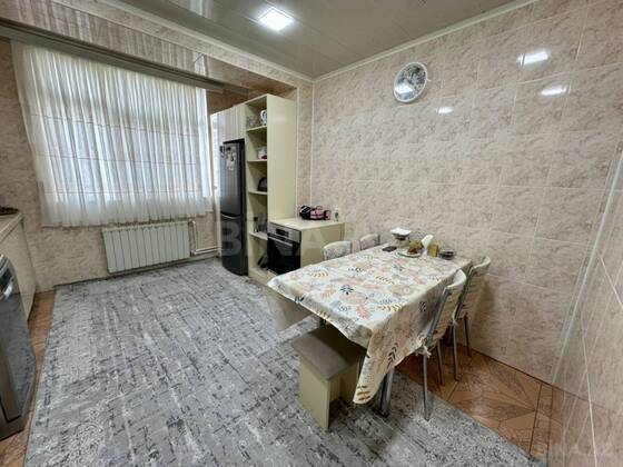3 otaqlı Köhnə tikili, Əhmədli m., Bakı