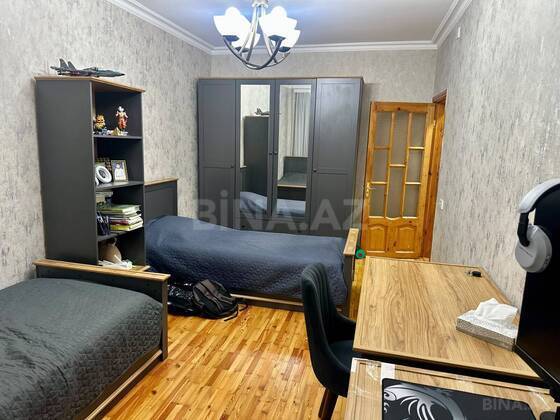 3 otaqlı Köhnə tikili, Əhmədli m., Bakı
