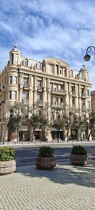 4 otaqlı Köhnə tikili, Sahil m., Bakı