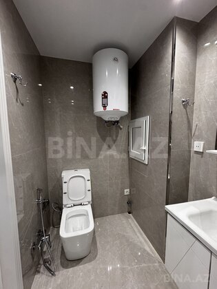 3 otaqlı Köhnə tikili, Bakıxanov q., Bakı