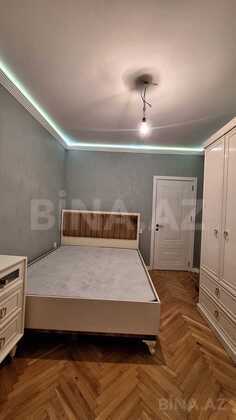 3 otaqlı Köhnə tikili, Nəsimi m., Bakı