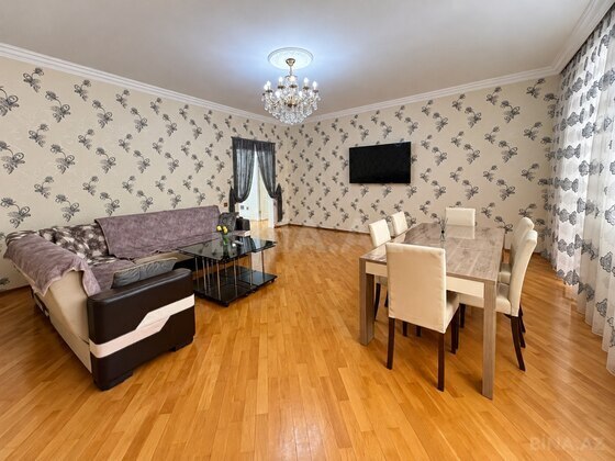 3 otaqlı Yeni tikili, 8 Noyabr m., Bakı
