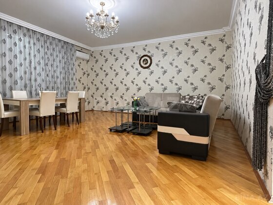 3 otaqlı Yeni tikili, 8 Noyabr m., Bakı