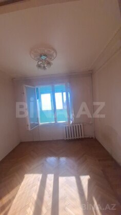 3 otaqlı Köhnə tikili, Qara Qarayev m., Bakı