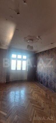 3 otaqlı Köhnə tikili, Qara Qarayev m., Bakı
