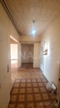 3 otaqlı Köhnə tikili, Qara Qarayev m., Bakı