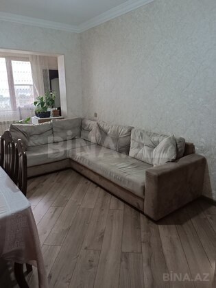 3 otaqlı Köhnə tikili, Həzi Aslanov m., Bakı