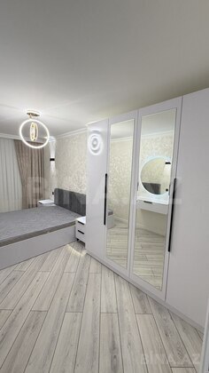 3 otaqlı Köhnə tikili, Gənclik m., Bakı