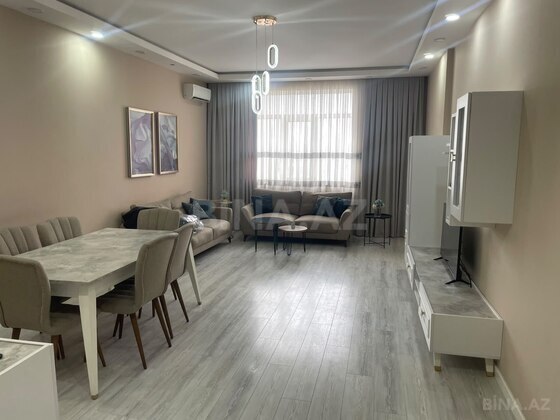 3 otaqlı Yeni tikili, Şah İsmayıl Xətai m., Bakı