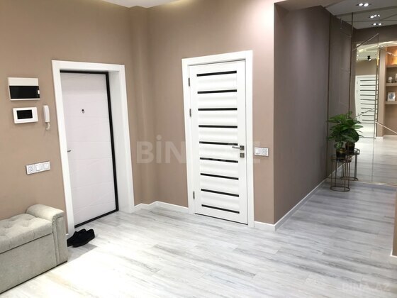 3 otaqlı Yeni tikili, Şah İsmayıl Xətai m., Bakı