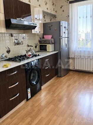 3 otaqlı Yeni tikili, 8 Noyabr m., Bakı