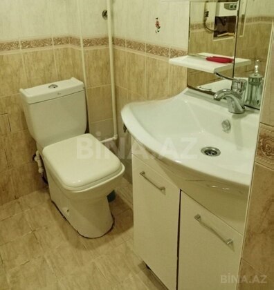 1 otaqlı Köhnə tikili, Bakıxanov q., Bakı