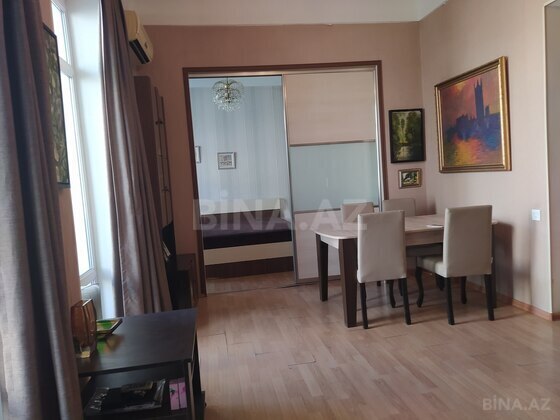 3 otaqlı Köhnə tikili, Sahil m., Bakı